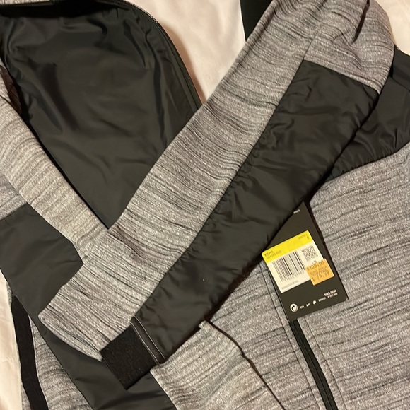 NIKE THERMA DRI-FIT. SUIT JACKET & PANTS NEW WITH TAGS. MENS SZ small - Picture 12 of 13